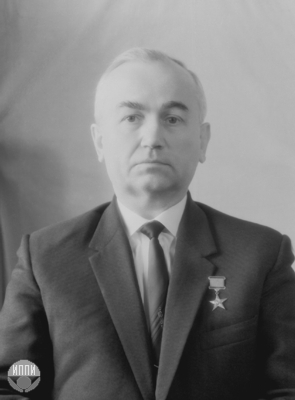 Верещагин Леонид Федорович