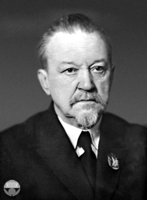 Ушаков Дмитрий Николаевич