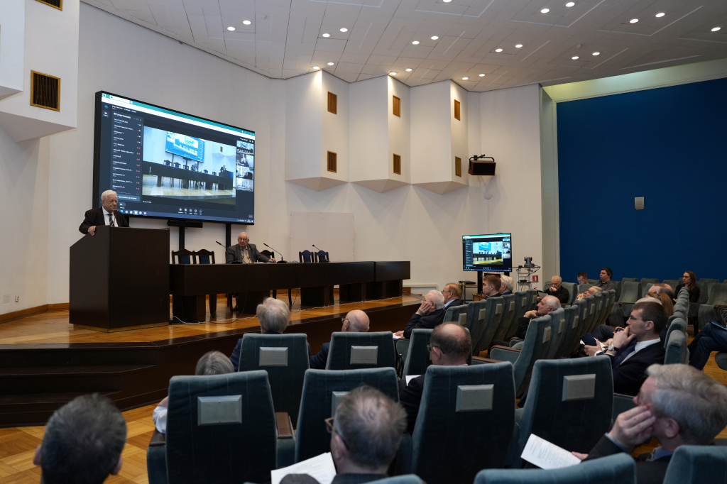 Развитие нефтегазового комплекса России: глобальные тренды и перспективы отрасли