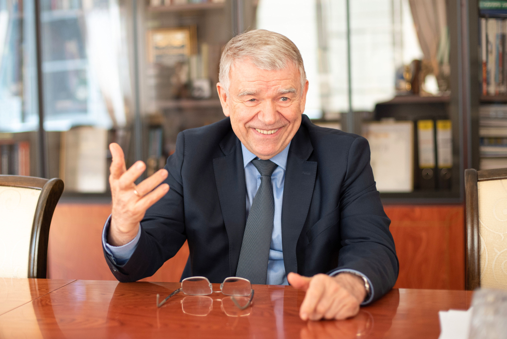75 лет академику Валентину Пармону: «Я умеренный оптимист!» 