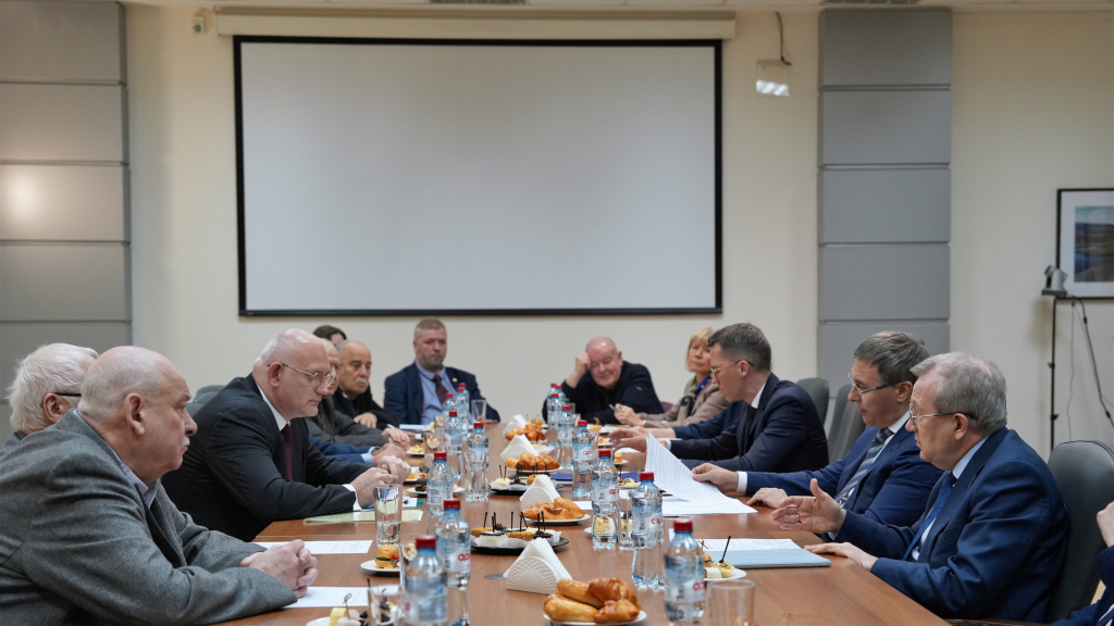  Геннадий Красников и Валерий Фальков посетили Институт океанологии им. П.П. Ширшова РАН 