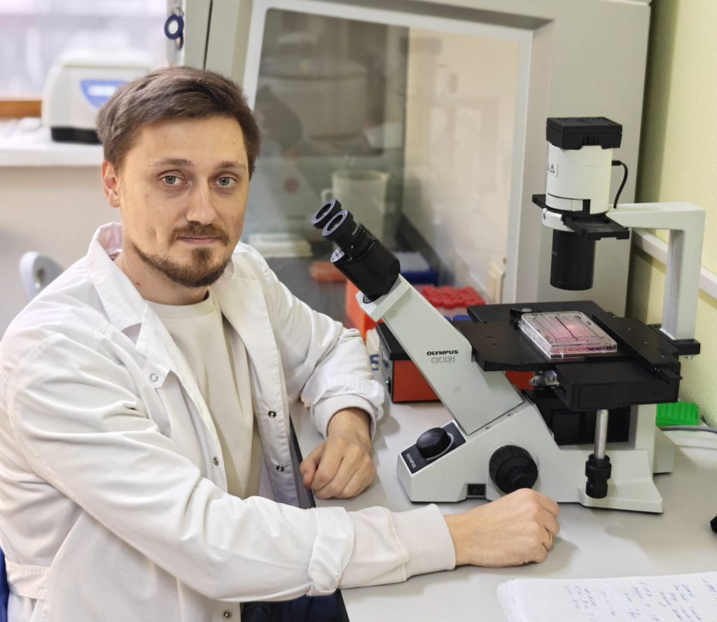 Один из авторов работы, научный сотрудник лаборатории биофармакологии ИТЭБ РАН кандидат биологических наук Алексей Ломовский