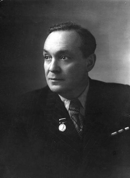На фото – Исаак Яковлевич Постовский (1898–1980).