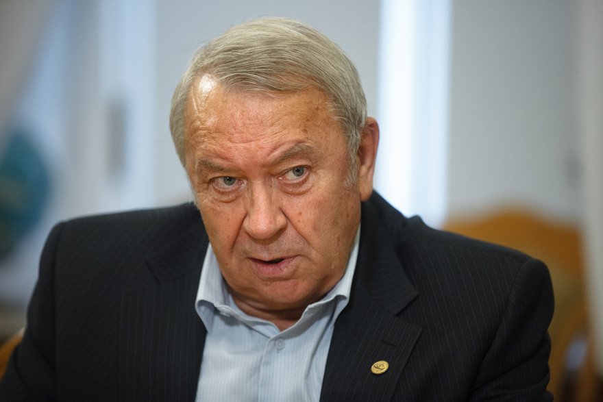 РАН готовит предложение по увековечению памяти бывшего главы академии Владимира Фортова