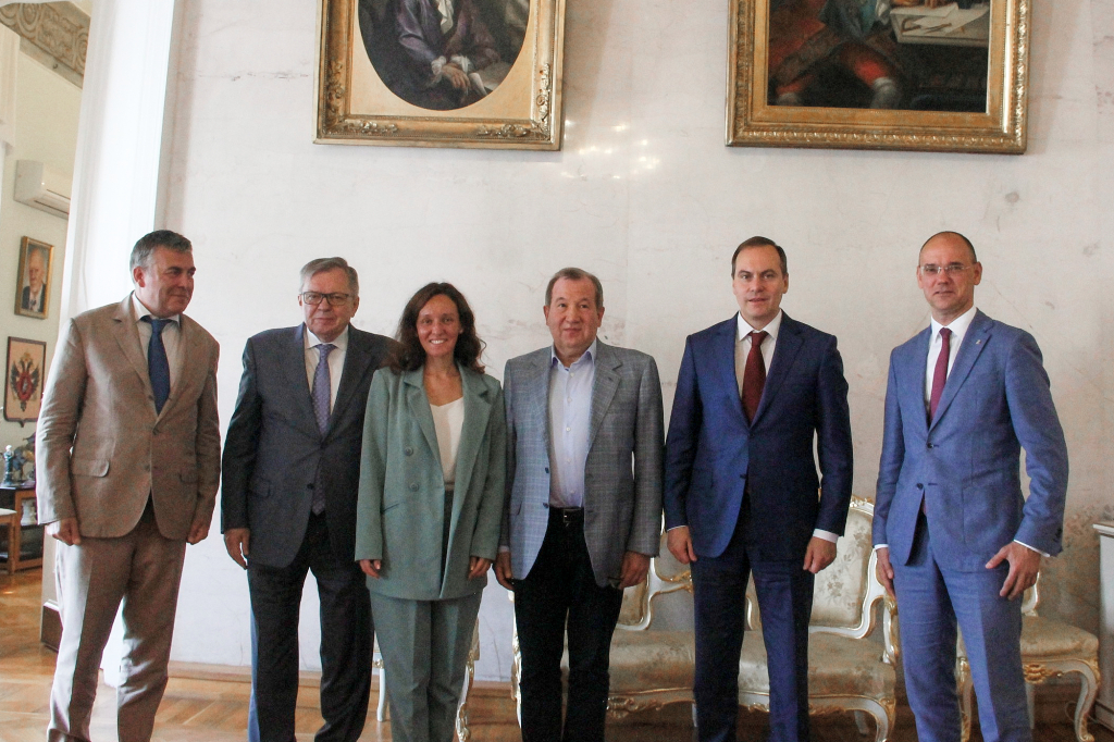  Президент РАН провёл рабочую встречу с Главой Республики Мордовия