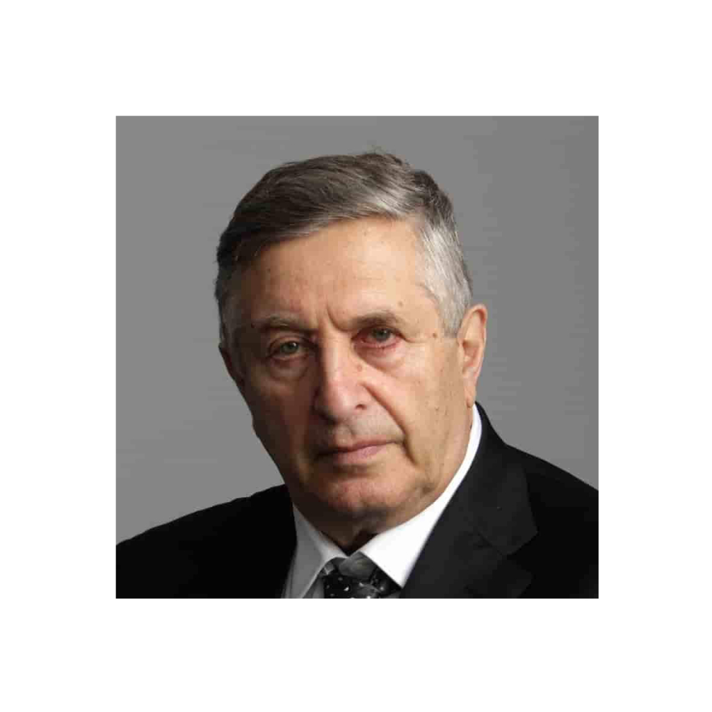 Академик Синай Яков Григорьевич