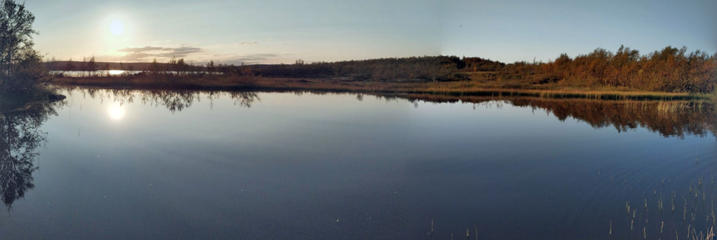Рисунок 1. Озеро в северо-восточной части Кольского п-ва, Мурманская область.