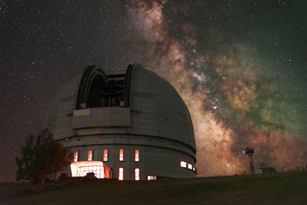 Прослежено формирование диска из «первичного» газа вокруг карликовой галактики 