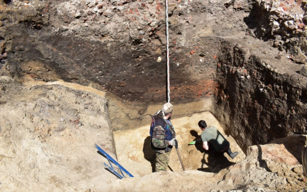 Исследование погреба XVII в.