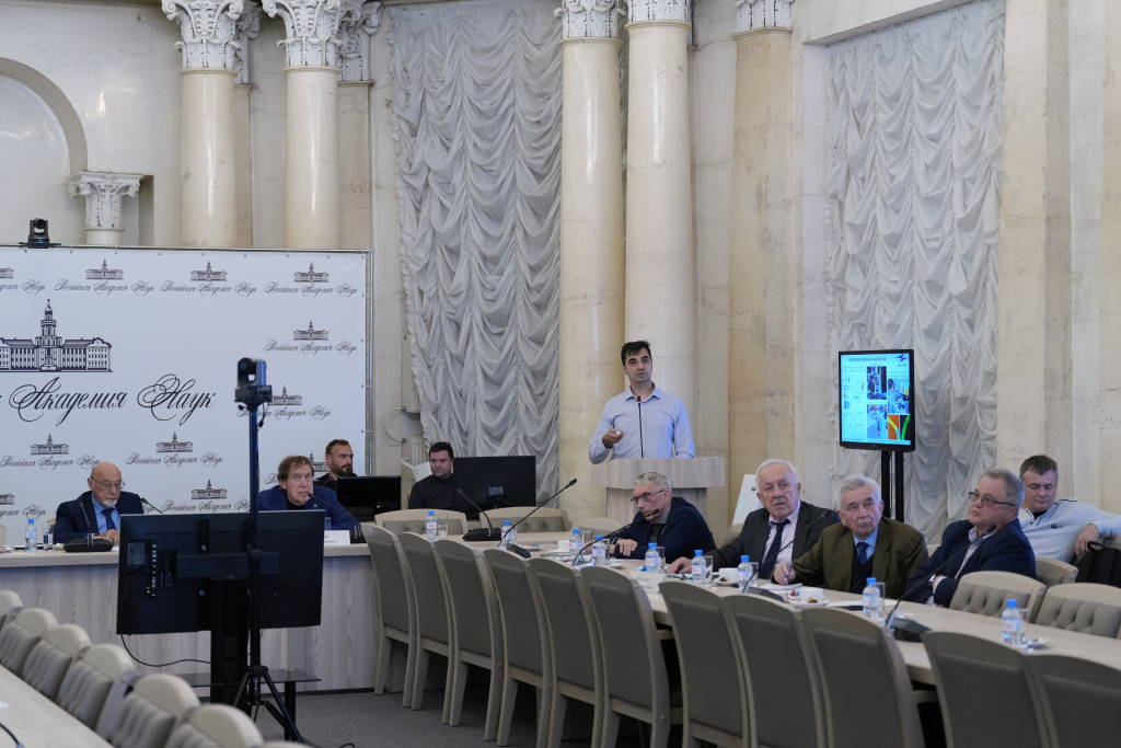 Комиссия РАН по приборной базе: пересмотр системы госзаданий усилит отечественное приборостроение