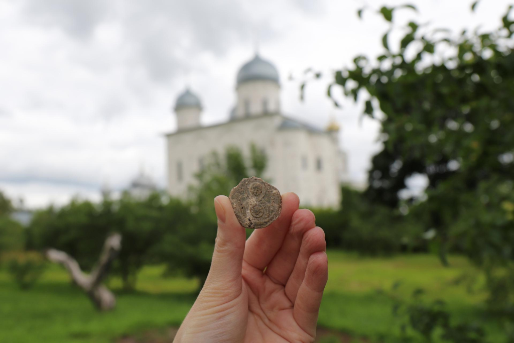 В Новгороде найдена печать архиепископа Спиридона