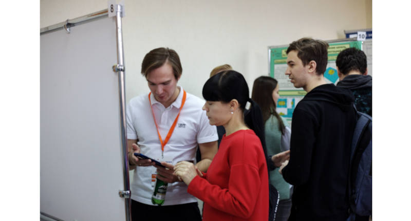Пятая Школа молодых ученых «Актуальные проблемы полупроводниковых наносистем» прошла в Новосибирске