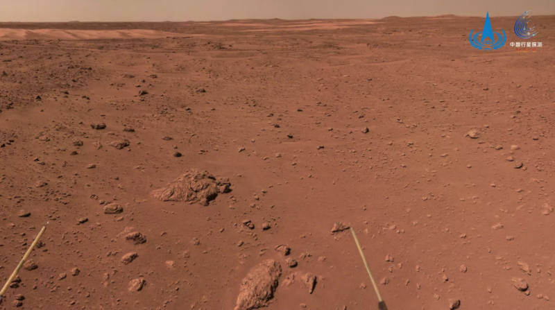 Главный научный сотрудник ИКИ РАН прокомментировал обнаружение следов органических соединений в марсианском кратере Езеро