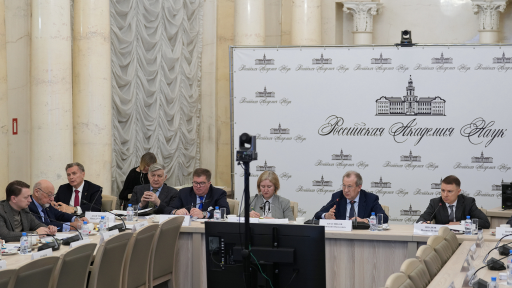  Научно-технический совет КНТР обсудил развитие энергетических технологий