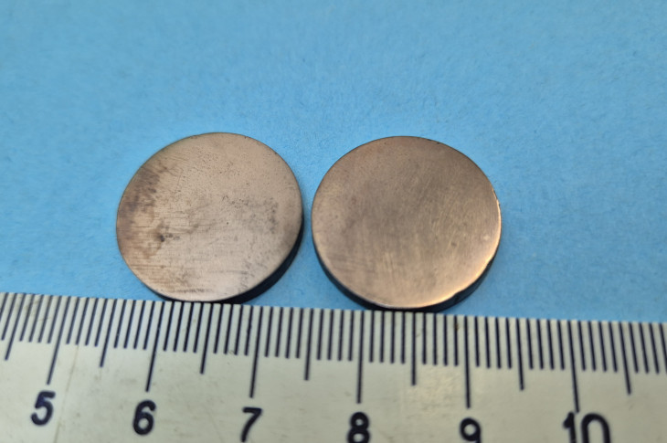  Медно-графитовые композиты увеличивают срок службы скользящих контактов