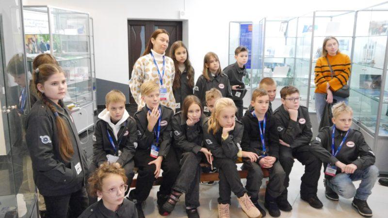 Обучающиеся базовой школы РАН посетили космодром «Восточный»