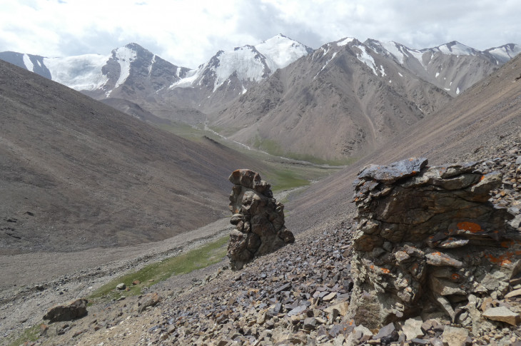 На Памире исследованы породы земной коры, которые побывали в мантии и вернулись на поверхность