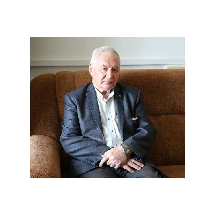Академик Ершов Юрий Леонидович