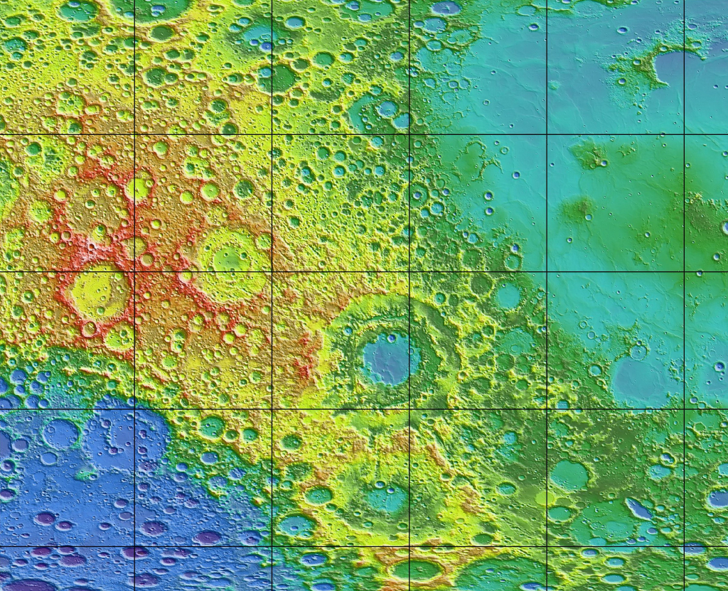 Ученые ГЕОХИ РАН оценили толщину грунта в полярных кратерах Луны