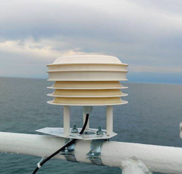 Современные датчики помогают расширить сеть наблюдения за состоянием атмосферы в акватории Байкала