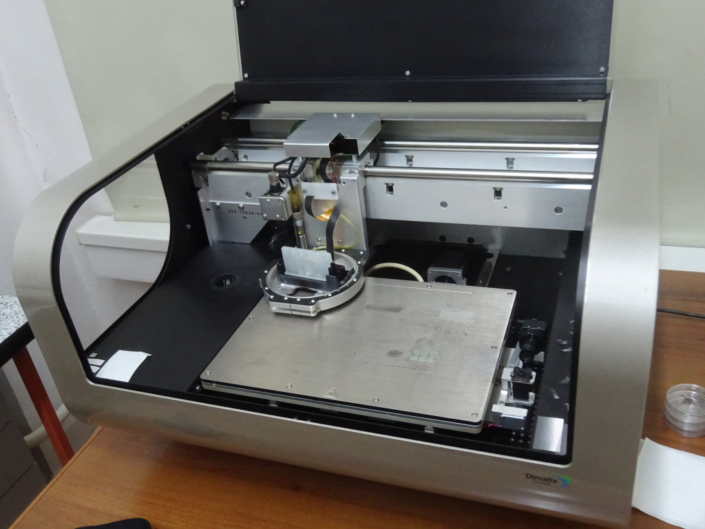 2D-принтер, на котором были напечатаны датчики