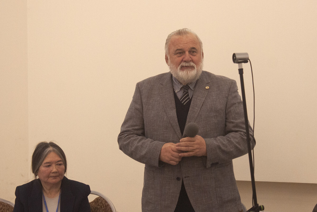 Выступает академик РАН Евгений Каблов