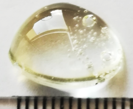 Образец фторцирконатного стекла, легированного ионами марганца.