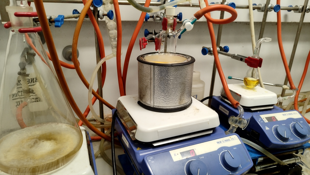 Синтез спироциклических изоксазолинов при охлаждении в аргоне