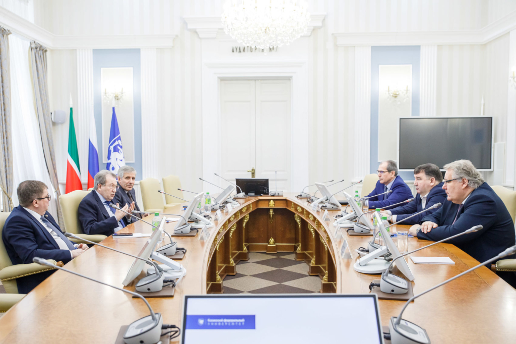 Президент РАН Геннадий Красников посетил Казанский федеральный университет