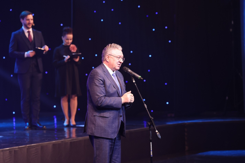  В Санкт-Петербурге стартовала юбилейная XX молодёжная конференция «Будущее сильной России — в высоких технологиях»