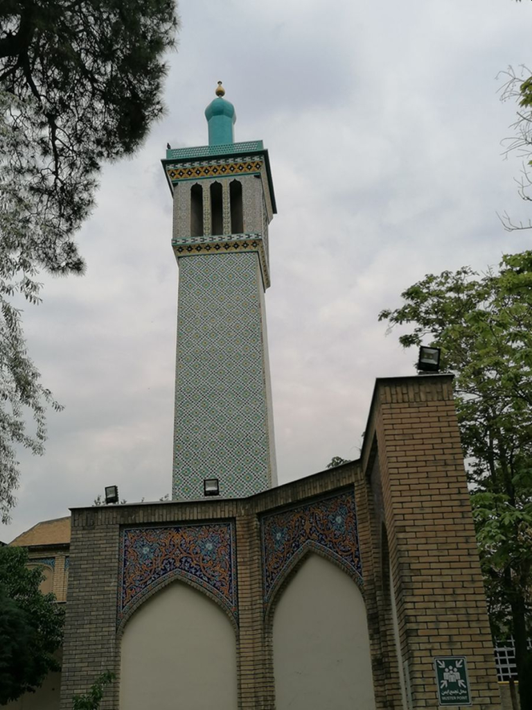 Бадгир в дворце Голестан в Тегеране, Иран. Изображение из личного архива С. В. фон Гратовски.