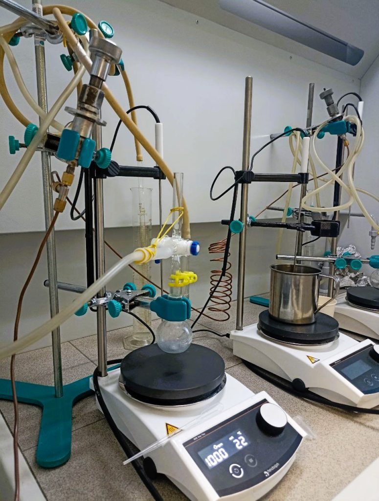 Лабораторная установка получения α-кумилового спирта