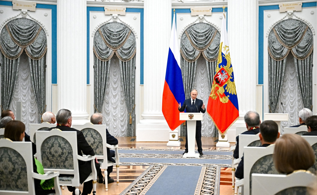 В Кремле вручили государственные награды ведущим учёным России