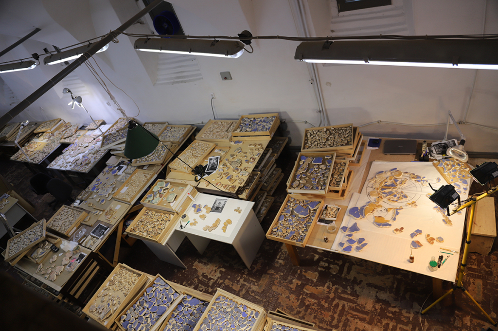 Новгородские реставраторы нашли сцену Колесования святого Георгия — в канун дня её памяти