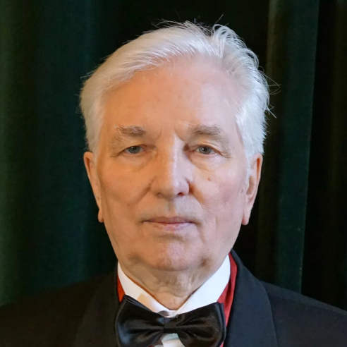 Месяц Геннадий Андреевич