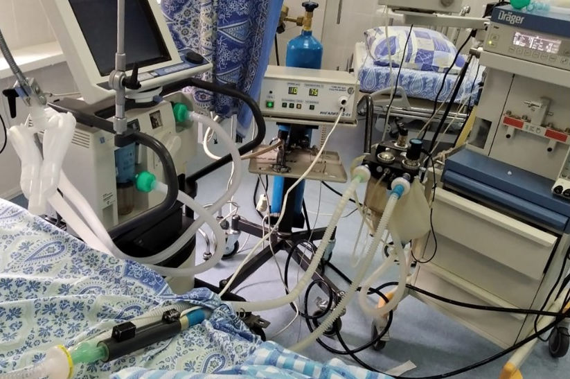 Аппарат «Ингалит-В2-01» в отделении интенсивной терапии. © Пресс-служба СКБ ЭО при ИМБП РАН.