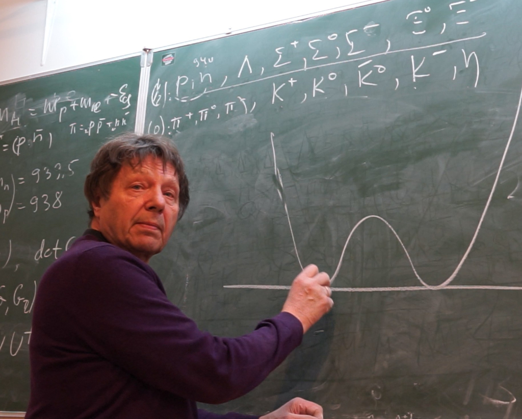 Член-корреспондент РАН Александр Белавин: «Теория должна иметь суперсимметрию, но ее не должно быть слишком много»